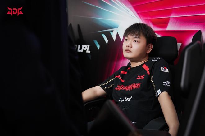 的女孩追求 的女孩追求