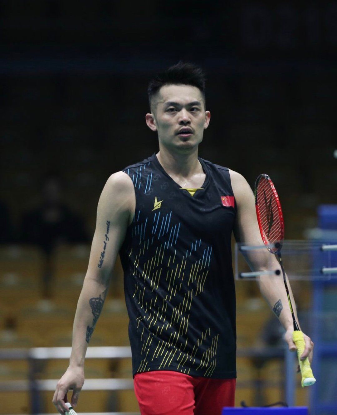 将球传给外 将球传给外